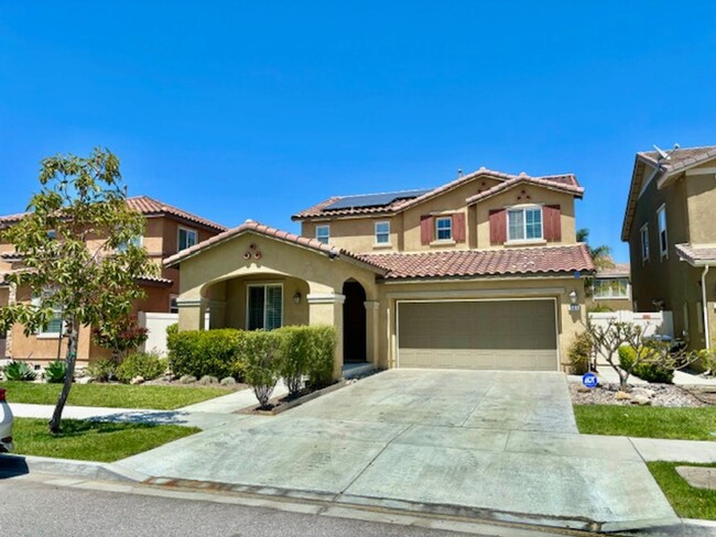 Riverpark | 4Bed + 3Bath | Oxnard | Whalen - Riverpark | 4Bed + 3Bath | Oxnard | Whalen House