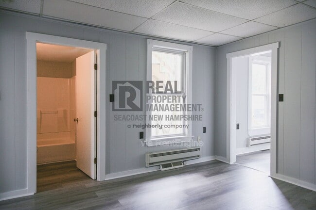 Photo - 27 Rochester St Unit Apt A