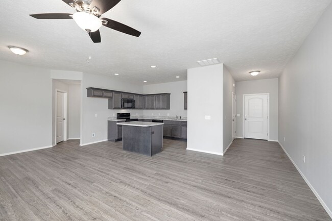 Photo - 3 Bed Duplex Rental in Republic!