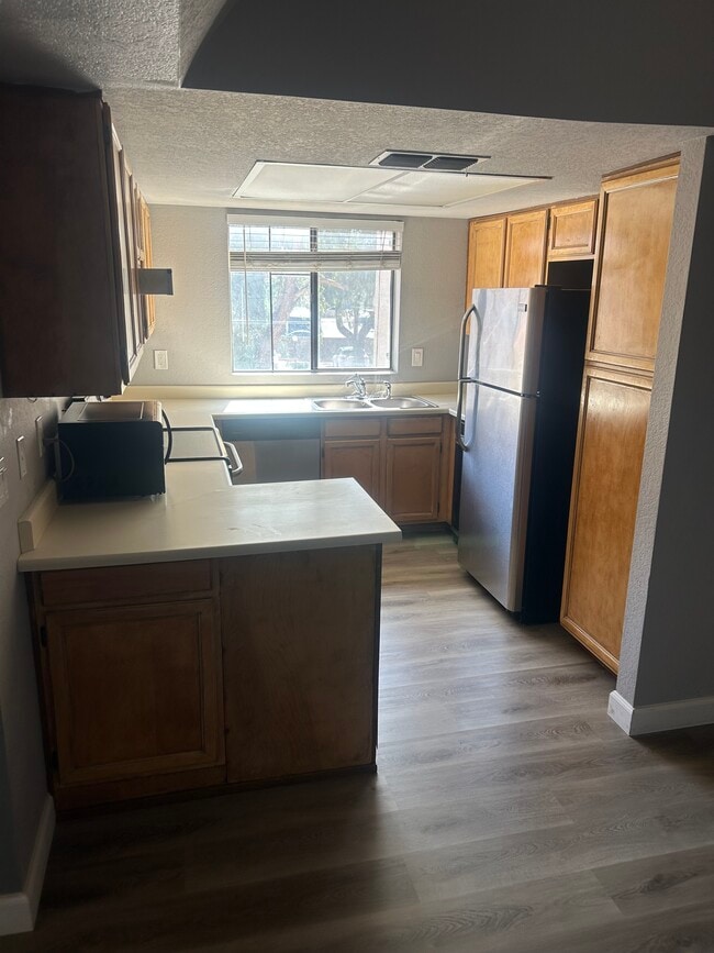 Photo - 1905 E University Dr Unit H244