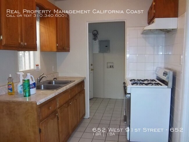 Photo - 652 W 91st St Unit 652