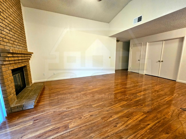 Photo - Foxboro Downs 3 bedroom Home for Rent