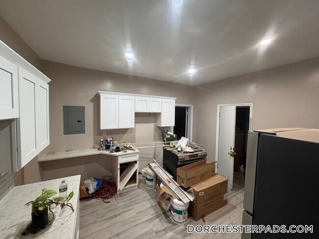 42 Lucerne St Unit 3