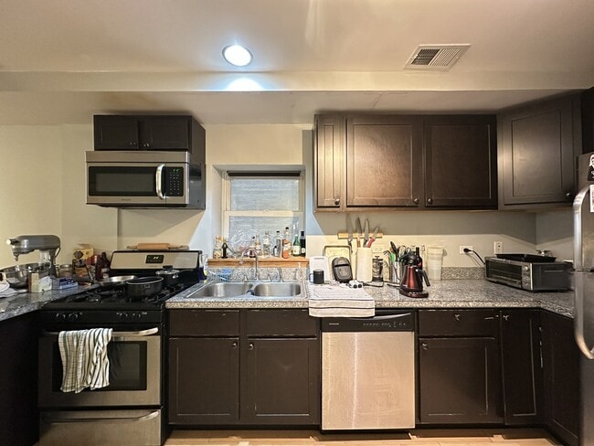 Photo - 1636 W Ohio St Unit 2