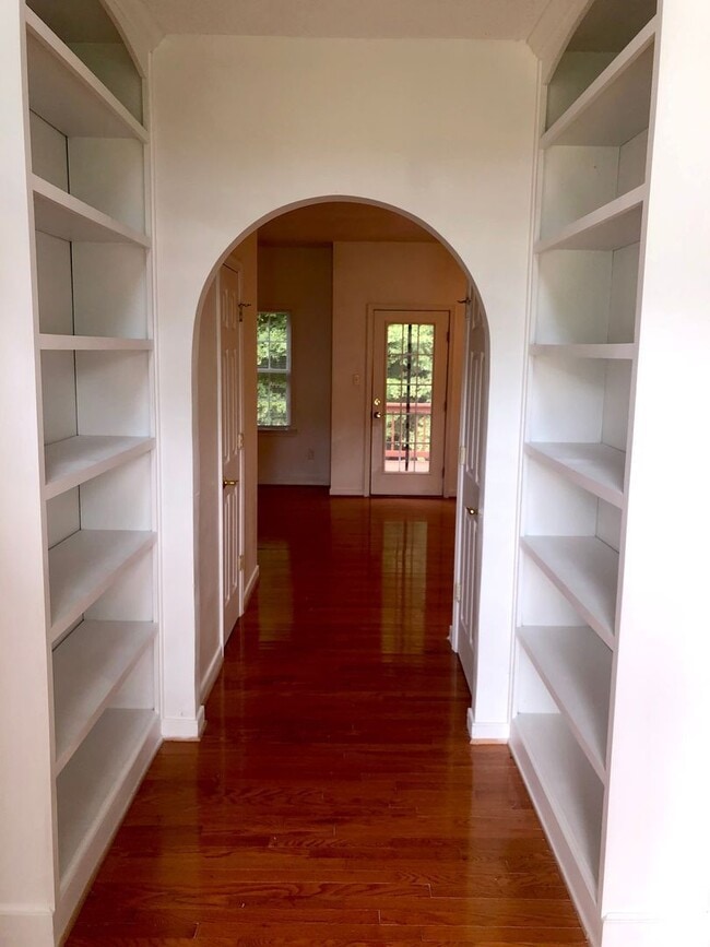 Photo - 6812 Beulah Oaks Ln