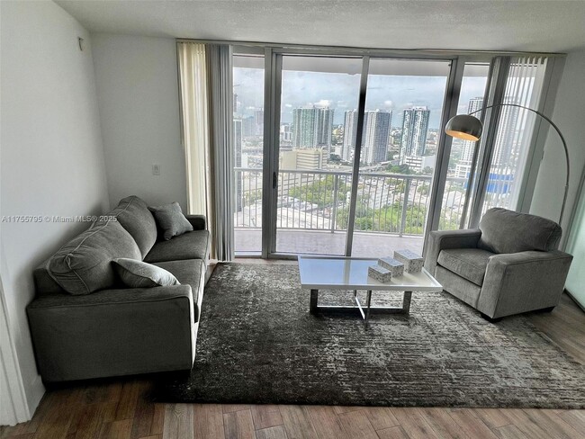 Building Photo - 1750 N Bayshore Dr Unit 3014 Rental