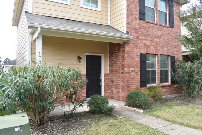 Photo - 1747 Nichole Woods Dr