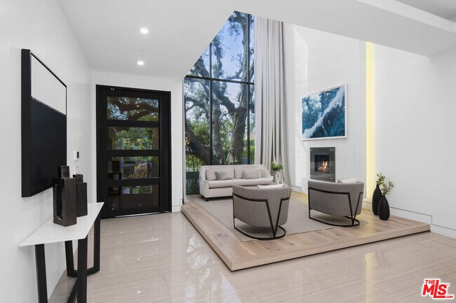 Photo - 350 N Harper Ave