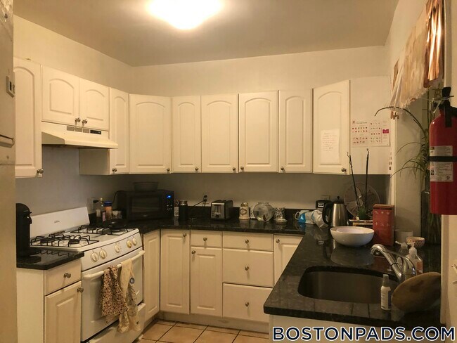 Photo - 62 Egmont St Unit 1