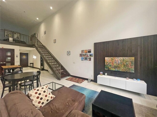 Photo - 214 4th St E Unidad 104