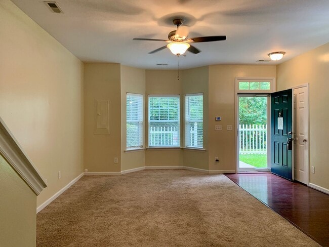 Photo - RENT READY Townhome Convenient to I440 & I...