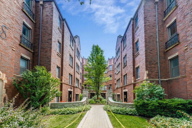 Building Photo - 6751 N Artesian Ave Unit 2C Rental