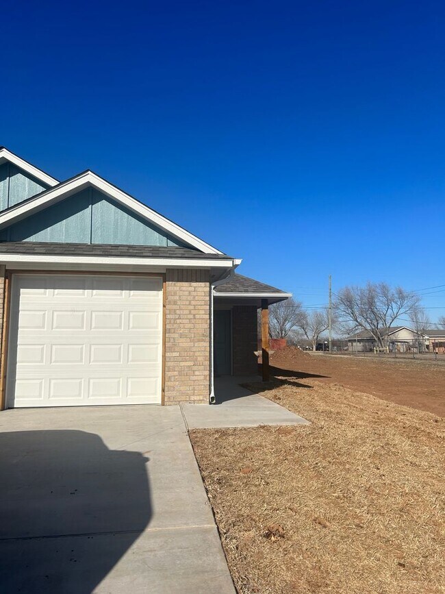 Photo - 1211 SW Oklahoma Ave Unit Apt A