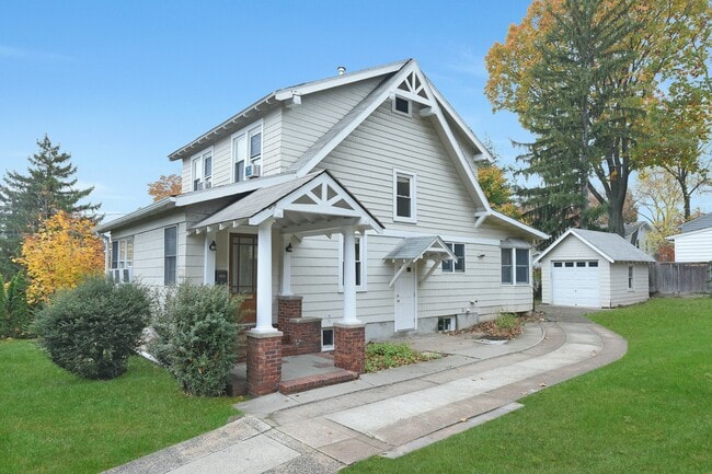 Photo - 195 Hillside Ave