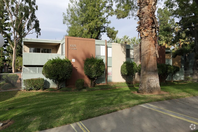 Redlands Oasis - Redlands Oasis