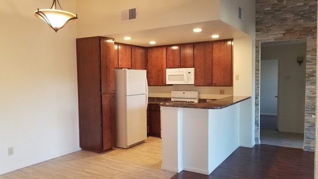 Photo - 1100 Rodeo Dr Unit 755
