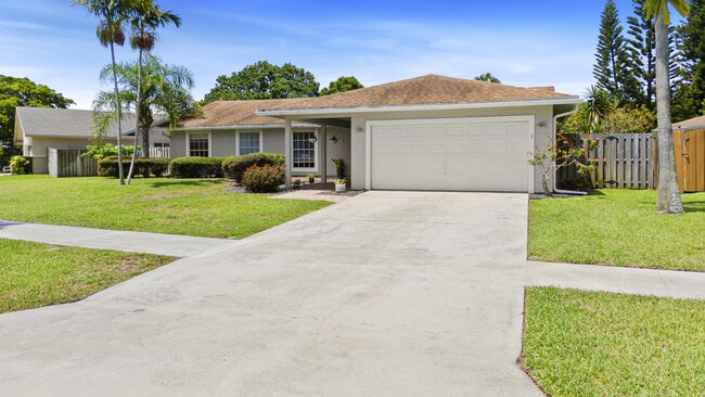 Photo - 4114 Bay Laurel Way