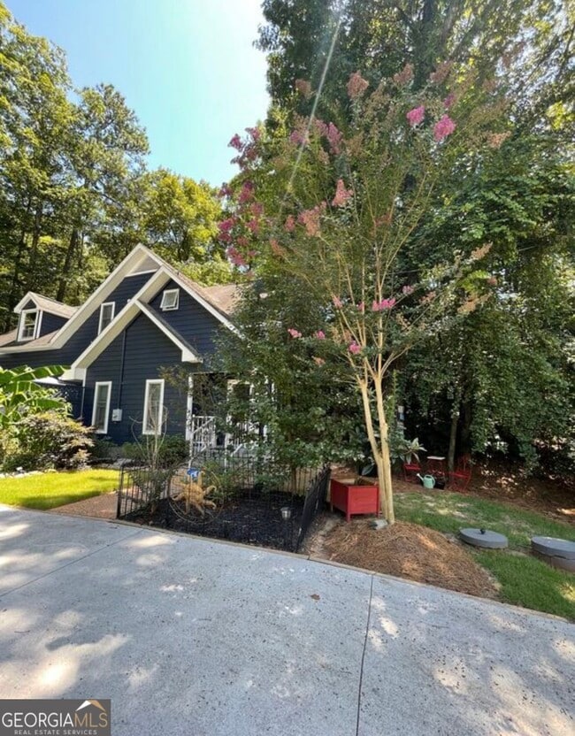 Building Photo - 118 Tarpon Trail SE