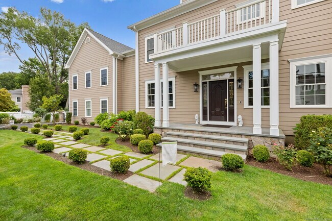 Photo - 354 Oaklawn Ave