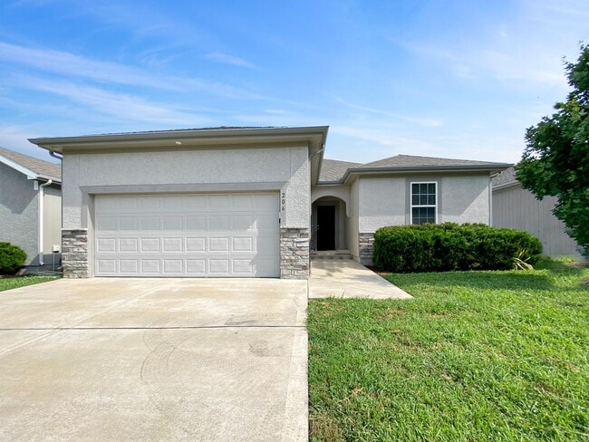 Building Photo - Spacious 4-Bed, 3-Bath Home with Finished Basement in Raymore, MO – Move-In Ready!