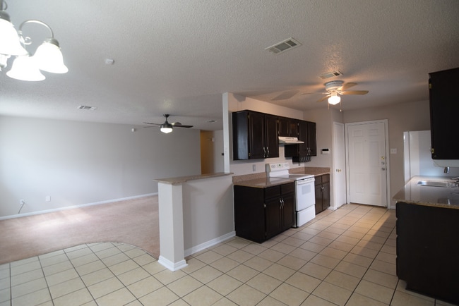 Photo - 4402 Matt Dr