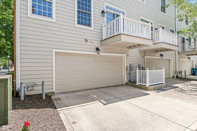 Photo - 12764 Edgemont Way