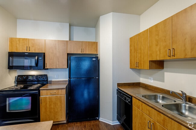 2BR, 2BA - The Brilliant