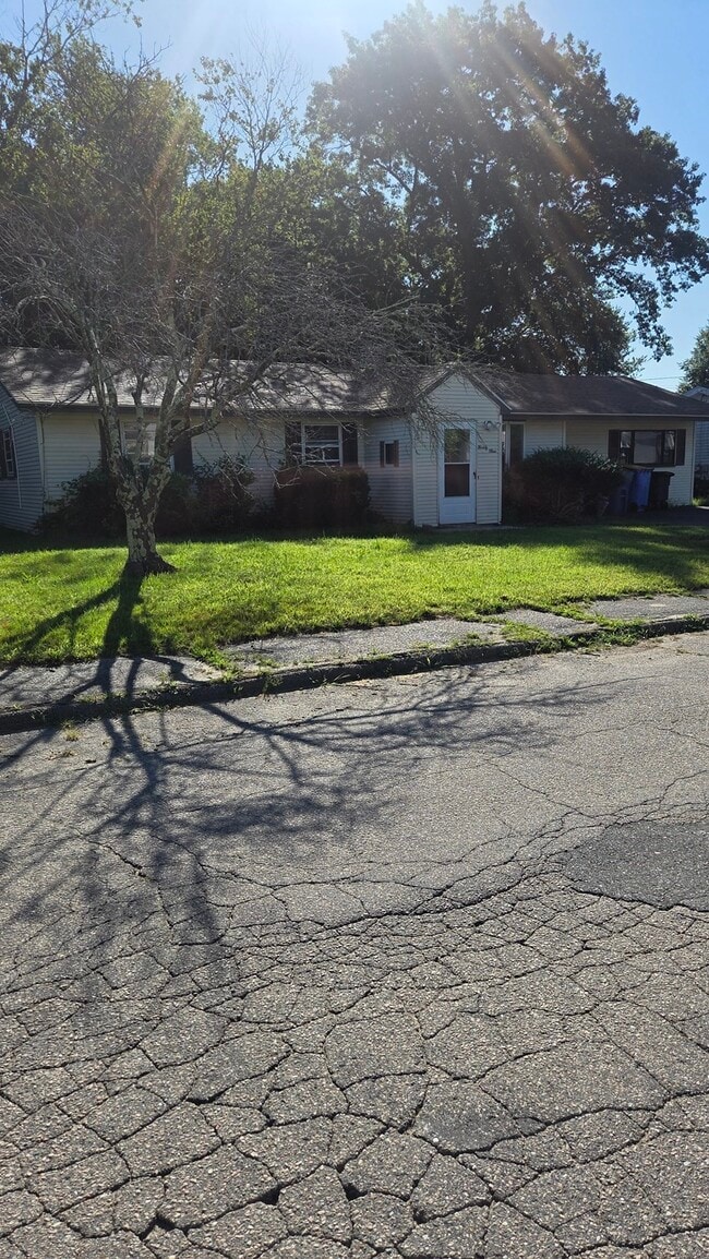 23 McDevitt Rd