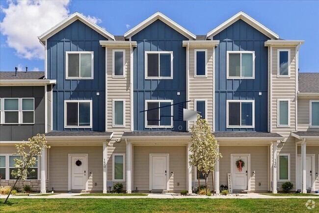 Building Photo - 1781 N 300 E St Rental