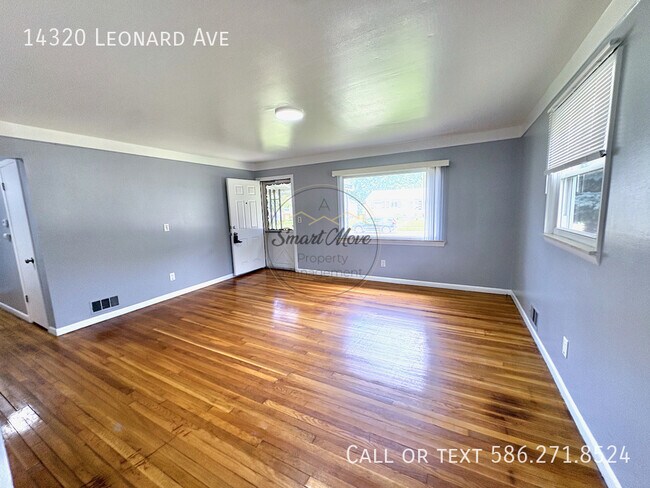 Photo - 14320 Leonard Ave