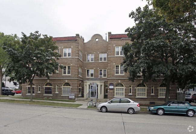 Fairmount Apartments