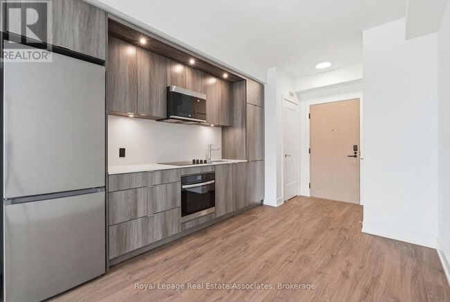 Photo - 25 Cordova Ave Unit 1006