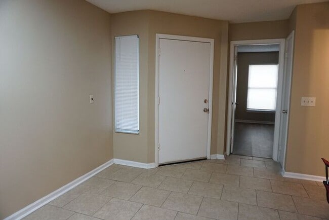 Photo - 3/2 townhome Near NAS Jax.