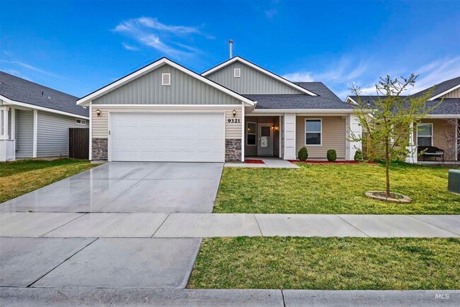 Single Level 3 bd/2 bath home in Desirable... - Single Level 3 bd/2 bath home in Desirable...