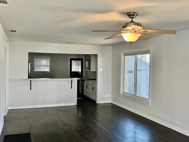 Photo - 4518 Capitol Ave