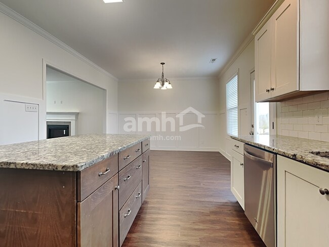 Photo - 1016 Carter Ridge Dr