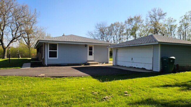 Photo - 499 Adeline Dr