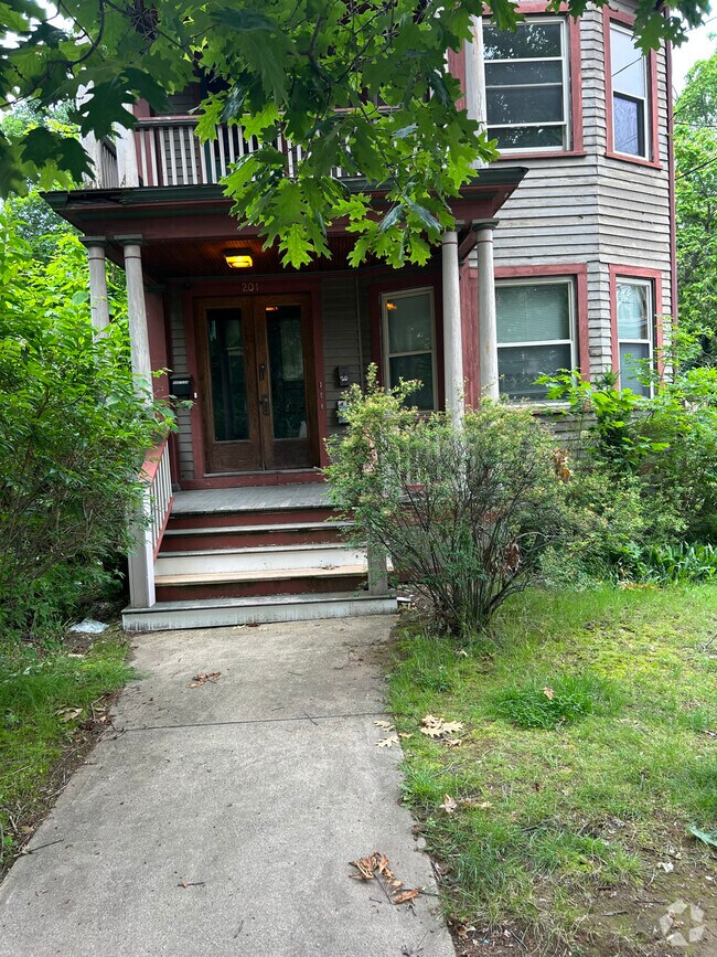 Building Photo - 201 Ellsworth Ave Rental