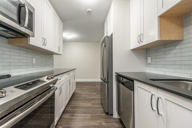 Photo - Brentwood Tower