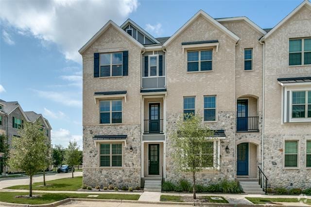Building Photo - 2451 Morningside Dr Rental