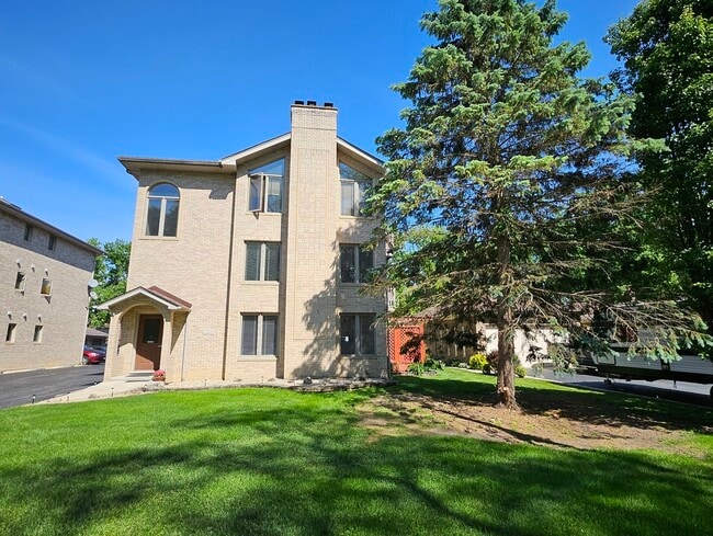 Building Photo - 11225 S Kean Ave Unit 1A