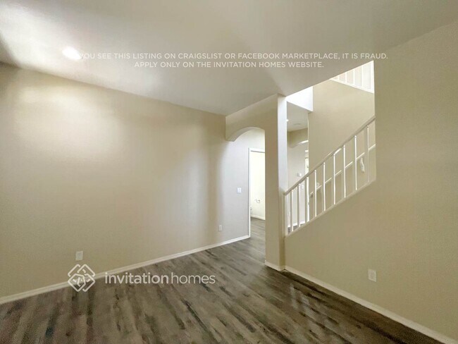 Photo - 17420 W Washington St