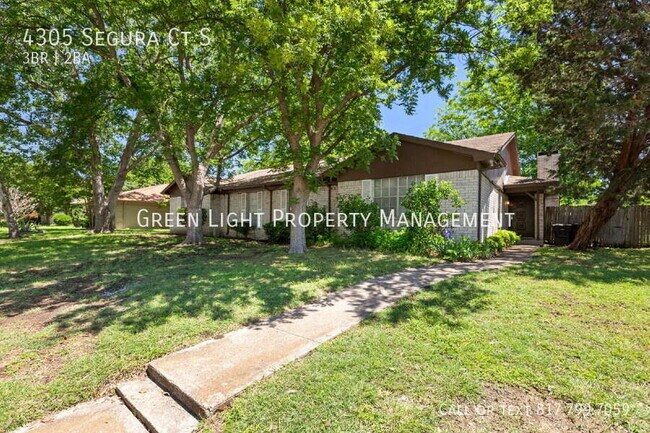 Photo - 4305 Segura Ct S