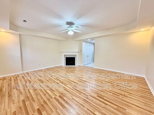 Photo - 1104 Oatlands Park