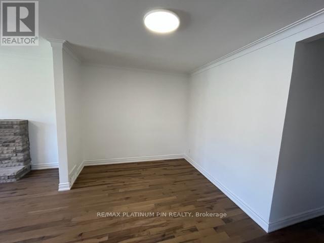 Photo - 293 Ellerslie Ave