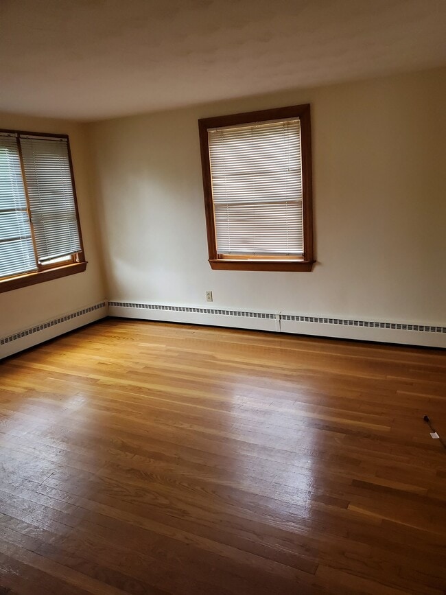 Photo - 192 Spring St