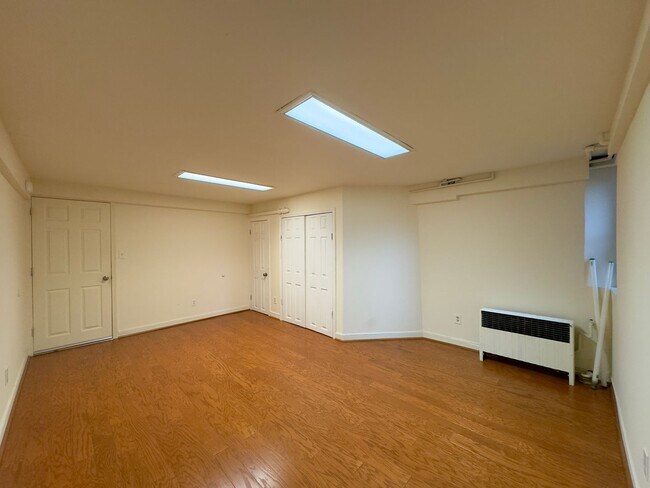 Photo - Charming Apartment Units in Charles Village, Baltimore, MD! Unit B