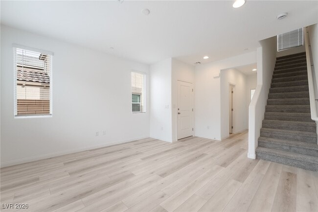 Photo - 408 Grand Toccata St