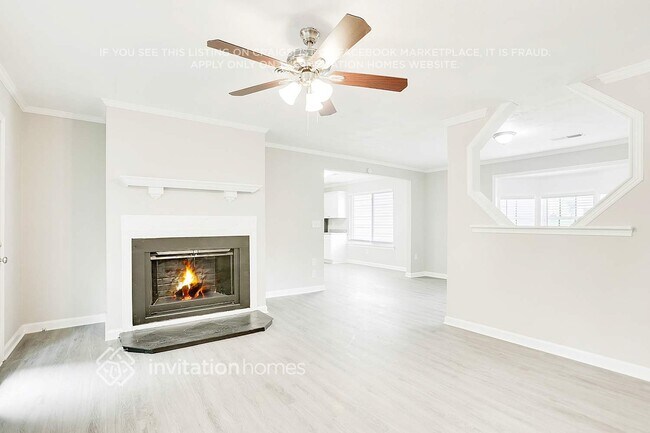 Photo - 6823 Springwood Dr