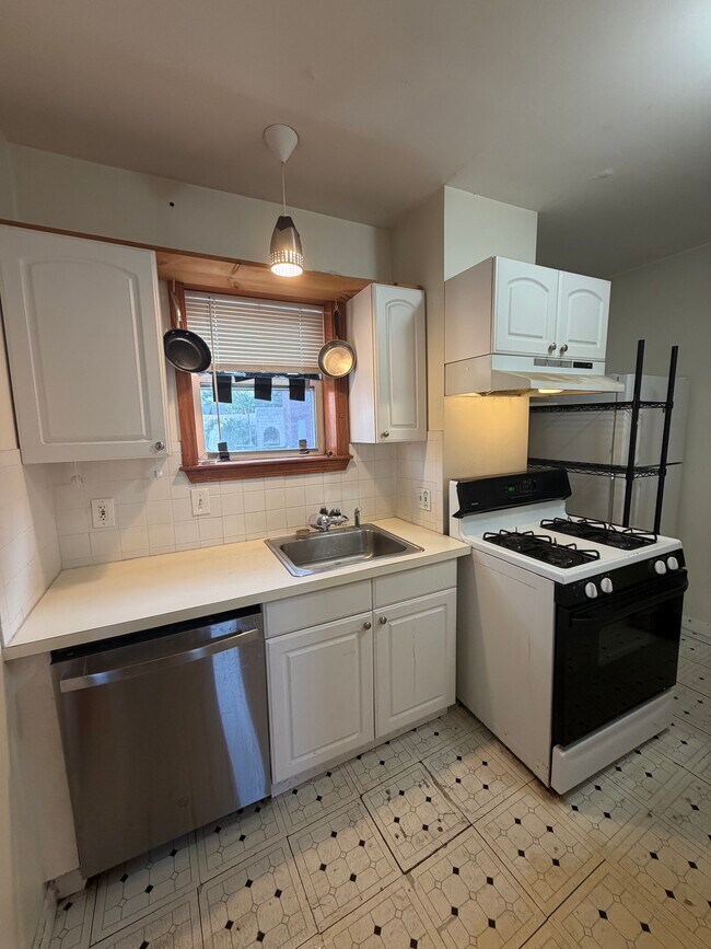 Photo - 68 Gore St Unit 3